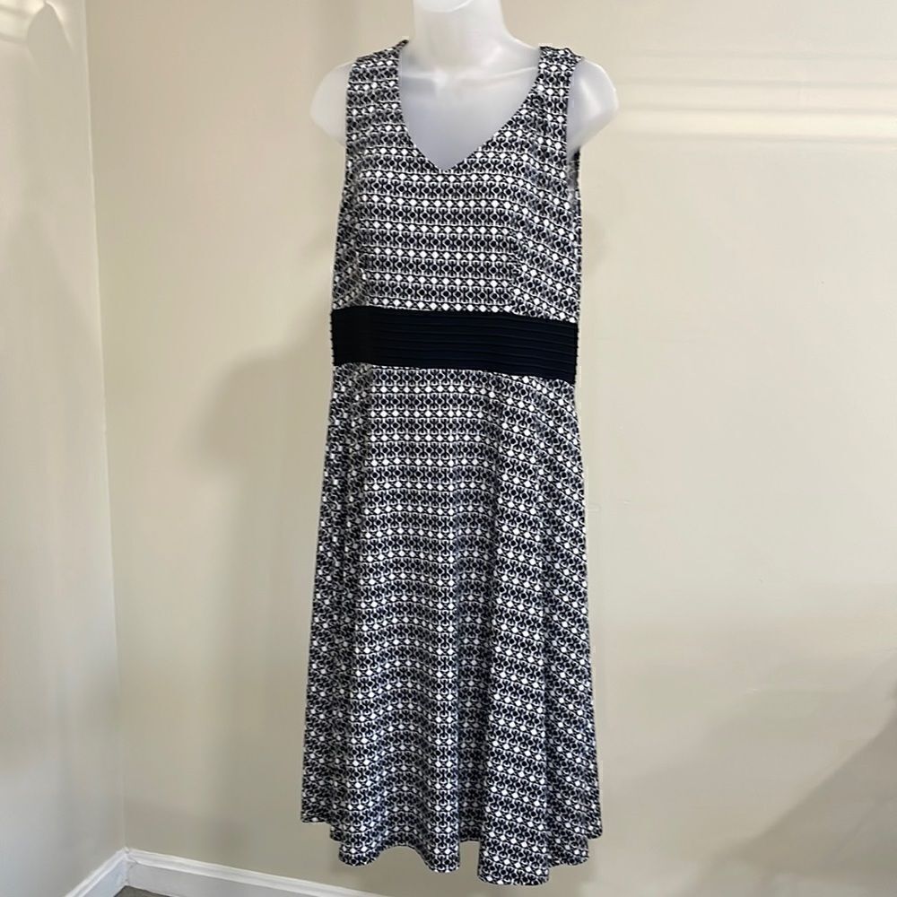 NWOT Danny & Nicole Black White Sleeveless Dress.  Size 14 XL extra large
